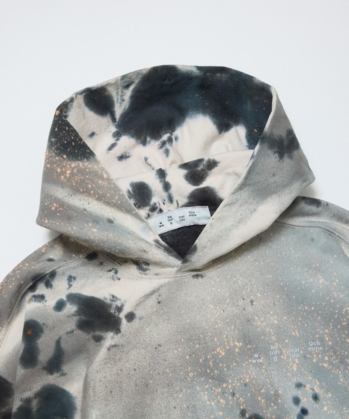 BAL（バル）の「LOGO TIE DYE HOODIE SWEAT by YUKIDYE（パーカー・メンズ・グレー・3/2/1）」の3枚目の写真