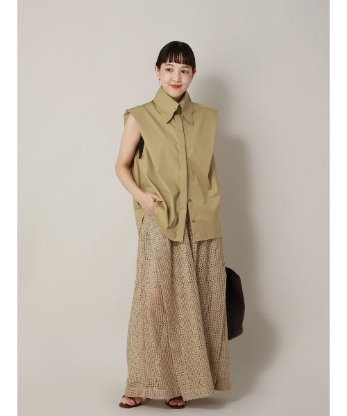 CIS.（シス）の「CIS. スカラップ＆ピンホールカラーシャツ ノースリーブ ウォッシャブル 無地 カラーピン付き（シャツ/ブラウス・レディース・オフホワイト/ベージュ・36(7号)/38(9号)）」の4枚目の写真