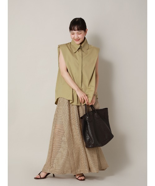 CIS.（シス）の「CIS. スカラップ＆ピンホールカラーシャツ ノースリーブ ウォッシャブル 無地 カラーピン付き（シャツ/ブラウス・レディース・オフホワイト/ベージュ・36(7号)/38(9号)）」の5枚目の写真