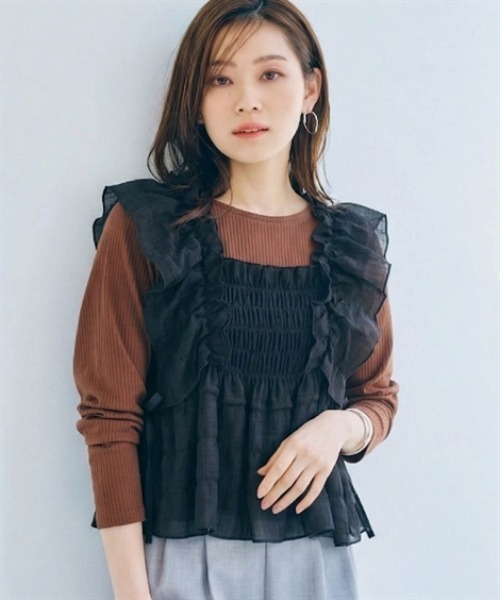 nissen(ニッセン)の「楊柳シャーリングフリルトップス(Tシャツ/カットソー・レディース・ブラック/ブルー・M/S/LL/L)」の5枚目の写真