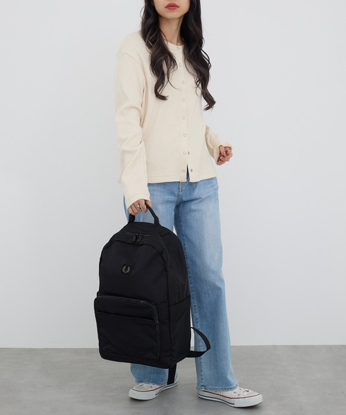 FRED PERRY（フレッドペリー）の「【FRED PERRY】CRINKLE NYLON BACKPACK L3339/クリンクルナイロン バックパック（バックパック/リュック・メンズ・カーキ/ブラック・FREE）」の14枚目の写真