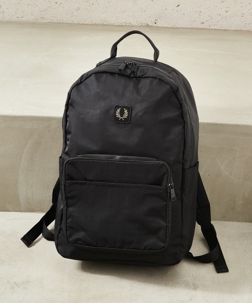 FRED PERRY（フレッドペリー）の「【FRED PERRY】CRINKLE NYLON BACKPACK L3339/クリンクルナイロン バックパック（バックパック/リュック・メンズ・カーキ/ブラック・FREE）」の15枚目の写真