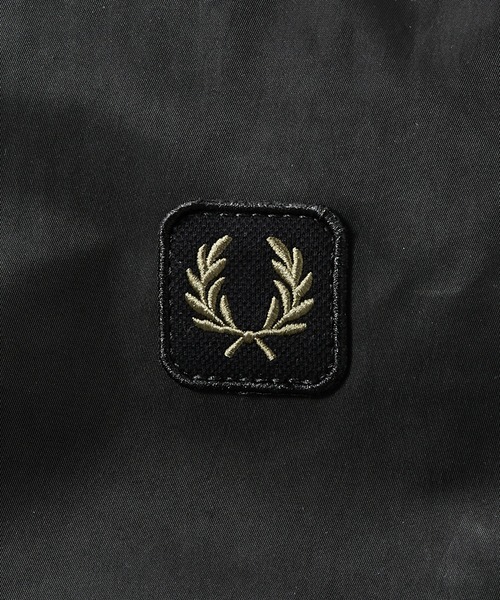 FRED PERRY（フレッドペリー）の「【FRED PERRY】CRINKLE NYLON BACKPACK L3339/クリンクルナイロン バックパック（バックパック/リュック・メンズ・カーキ/ブラック・FREE）」の18枚目の写真