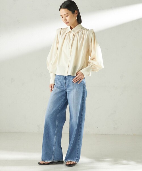 SHIPS（シップス）の「堀田茜×SHIPS:〈接触冷感/撥水/洗濯機可能〉TEXBRID(R) ギャザー ブラウス（シャツ/ブラウス・レディース・ブラック/ベージュ系/オフホワイト・ONE SIZE）」の5枚目の写真
