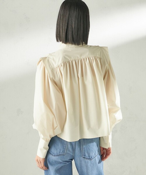 SHIPS（シップス）の「堀田茜×SHIPS:〈接触冷感/撥水/洗濯機可能〉TEXBRID(R) ギャザー ブラウス（シャツ/ブラウス・レディース・ブラック/ベージュ系/オフホワイト・ONE SIZE）」の11枚目の写真