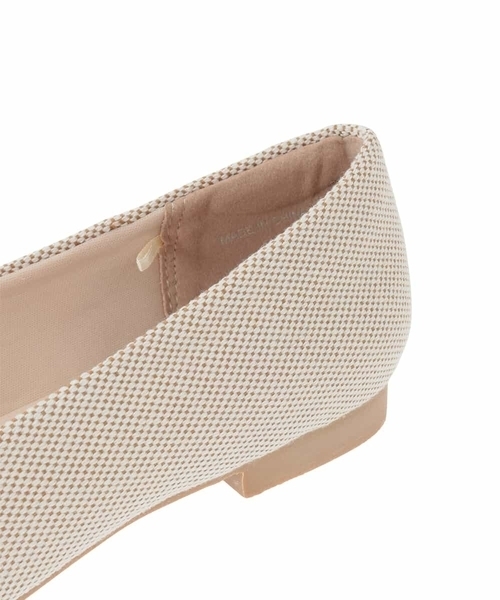 a.v.v（アーヴェヴェ）の「ﾊﾞｯｸﾙﾂｷﾛｰｶｯﾄﾊﾟﾝﾌﾟｽ（その他シューズ・レディース・ミント/アイボリー/ブラック・23.5/24.5）」の8枚目の写真