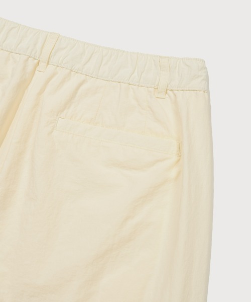 COVERNAT(カバーナット)の「WOMAN PARACHUTE CARGO PANTS(カーゴパンツ・レディース・ベージュ/ブラック/アイボリー・MEDIUM/SMALL)」の21枚目の写真
