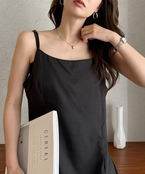 Eclat one(エクラワン)の「【Eclat one】ウエストタック シンプル キャミ ワンピース(ワンピース・レディース・ブラック/グレー/ブラウン・FREE)」の6枚目の写真