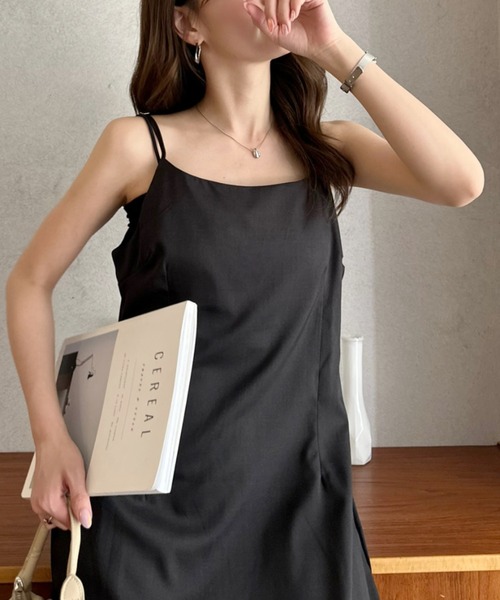 Eclat one(エクラワン)の「【Eclat one】ウエストタック シンプル キャミ ワンピース(ワンピース・レディース・ブラック/グレー/ブラウン・FREE)」の18枚目の写真