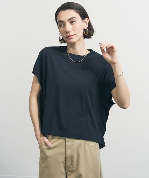 UNFILO（アンフィーロ）の「【一部店舗限定カラー】BEAUTY FORM-T コクーンTシャツ（Tシャツ/カットソー・レディース・ベージュ系/ブラック系1/ブラック系/グレー系/ネイビー系/ホワイト系/レッド系・X-LARGE）」の13枚目の写真