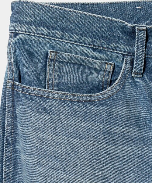 UNITED ARROWS(ユナイテッドアローズ)の「<KURO>SPLIT PANEL JEANS/スリット パネル デニムパンツ(その他パンツ・メンズ・ライトブルー・30inch/32inch)」の5枚目の写真
