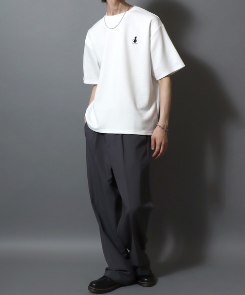 ANPAS(アンパス)の「Cat & Ghost Embroidered Short-Sleeve T-Shirt / ねこ&おばけ刺繍ワンポイント 接触冷感 速乾 半袖Tシャツ メンズ レディース 猫 ネコ(Tシャツ/カットソー・メンズ・ブラック系1/ブラック系3/ホワイト系4/ホワイト系1/ホワイト系2/ブラック系2/ホワイト系3/ブラック系4・M/L)」の21枚目の写真