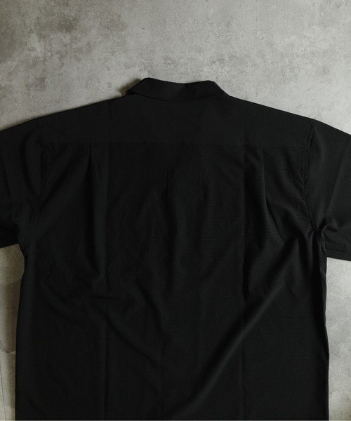 many men many mind(メニーメンメニーマインド)の「MANYMENMANYMINDS / AIRLEAKFABRIC/半袖オープンカラーシャツ(シャツ/ブラウス・メンズ・チャコール/ブラック・LARGE/X-LARGE/MEDIUM)」の14枚目の写真