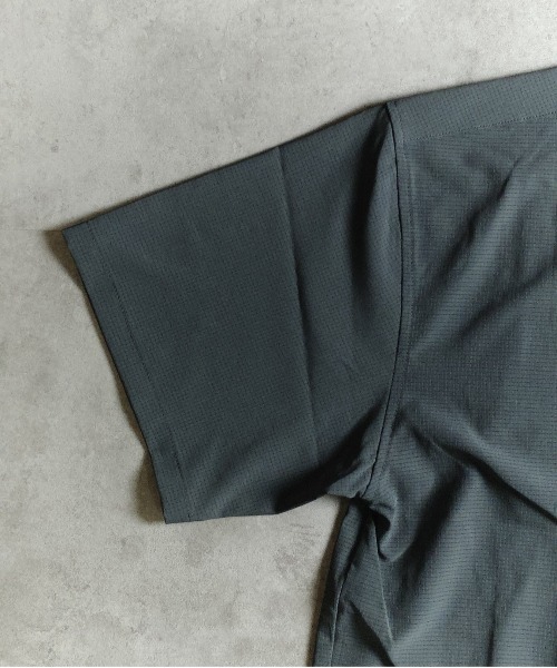 many men many mind(メニーメンメニーマインド)の「MANYMENMANYMINDS / AIRLEAKFABRIC/半袖オープンカラーシャツ(シャツ/ブラウス・メンズ・チャコール/ブラック・LARGE/X-LARGE/MEDIUM)」の18枚目の写真