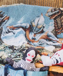 niko and...（ニコアンド）の「【ウルトラマンシリーズ】コラボマルチクロス（ブランケット）」