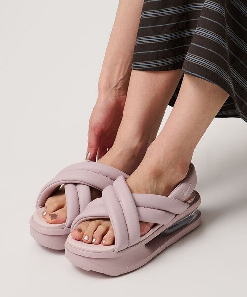 NIKE(ナイキ)の「<NIKE>AIR MAX ISLA サンダル PK(サンダル・レディース・ライトピンク・23cm/22cm/24cm/25cm)」の1枚目の写真