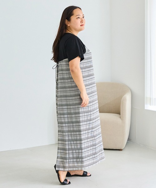 LAVEANGE(ラビアンジェ)の「シアービスチェドッキングワンピース|シアー素材で魅せる大人の抜け感/後ろ姿映え/レイヤード風/ロング丈(ワンピース・レディース・ブラック/ブラック系その他4・LL/3L/4L/5L/M)」の17枚目の写真