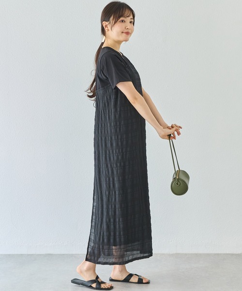 LAVEANGE(ラビアンジェ)の「シアービスチェドッキングワンピース|シアー素材で魅せる大人の抜け感/後ろ姿映え/レイヤード風/ロング丈(ワンピース・レディース・ブラック/ブラック系その他4・LL/3L/4L/5L/M)」の14枚目の写真