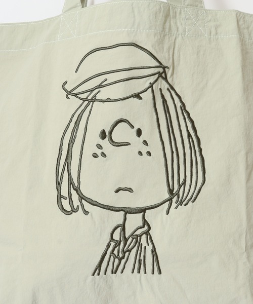 SNOOPY(スヌーピー)の「SNOOPY スヌーピー トートバッグ 肩掛け 刺繍(トートバッグ・レディース・イエロー/ブラック/ダークグレー/オフホワイト/グリーン/ピンク/ブルー・FREE)」の21枚目の写真