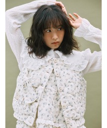 週末お値下げ！ほぼ未使用　CAVEZAROSSO キルティングベスト　白　F ベスト（キルティング）ファッション通販 - ZOZOTOWN