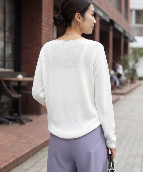 STYLE DELI(スタイルデリ)の「カラッとした綿シアーボートネックニット(Tシャツ/カットソー・レディース・ホワイト/チャコールグレー・FREE)」の6枚目の写真