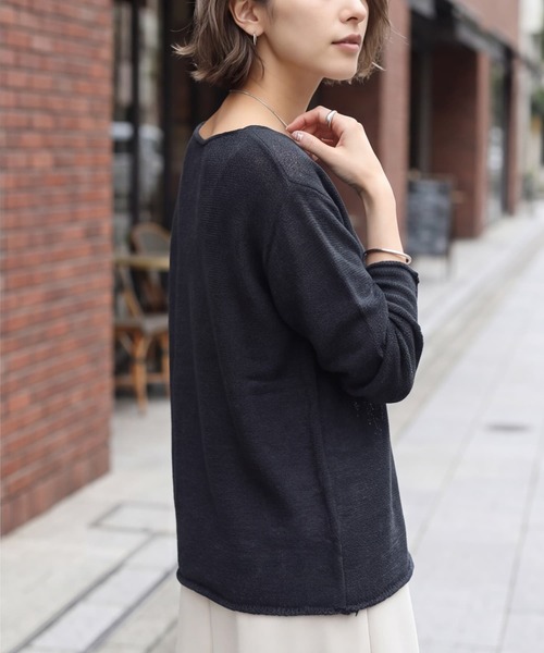 STYLE DELI(スタイルデリ)の「カラッとした綿シアーボートネックニット(Tシャツ/カットソー・レディース・ホワイト/チャコールグレー・FREE)」の10枚目の写真