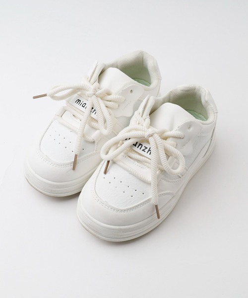 URBAN CHERRY（アーバンチェリー）の「ボリュームソールレースアップスニーカー（スニーカー・キッズ・ホワイト・18.5cm/19.0cm/19.5cm/20.0cm/21.5cm/22.0cm/22.5cm）」の8枚目の写真