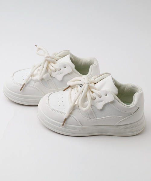 URBAN CHERRY（アーバンチェリー）の「ボリュームソールレースアップスニーカー（スニーカー・キッズ・ホワイト・18.5cm/19.0cm/19.5cm/20.0cm/21.5cm/22.0cm/22.5cm）」の9枚目の写真