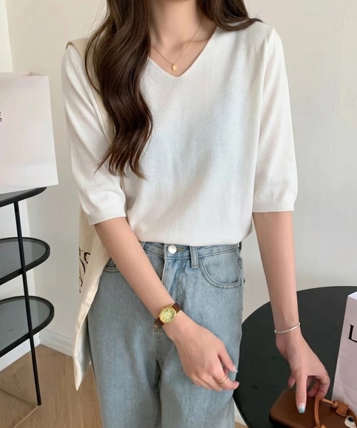HAILY(ヘイリー)の「5分袖Vネックシンプルニット(ニット/セーター・レディース・ベージュ/パープル/ホワイト/レッド/ブラック/アイボリー・FREE)」の9枚目の写真
