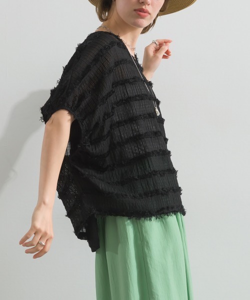 MAFRAIS（マフレ）の「フリンジ ストライプ ドビー ブラウス（シャツ/ブラウス・レディース・オフホワイト/ピンク系その他/ブラック・FREE）」の19枚目の写真