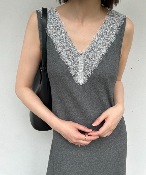 Henon.(ヘノン)の「レースVネックカットワンピース(ワンピース・レディース・ブラック/チャコールグレー/イエロー・F)」の19枚目の写真