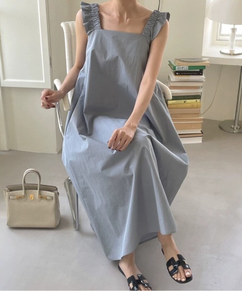YUGA(ユーガ)の「YUGA_YGMC Korean-style Frill-sleeve resort dress(ワンピース・レディース・ライトブルー/ライトベージュ・FREE)」の2枚目の写真