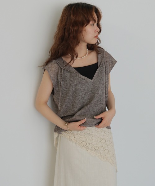 cheriella(シェリエラ)の「【cheriella】ミックスヤーンフーディトップス MIX YARN HOODIE TOP(Tシャツ/カットソー・レディース・ブラウン/アイボリー/チャコールグレー・FREE)」の6枚目の写真