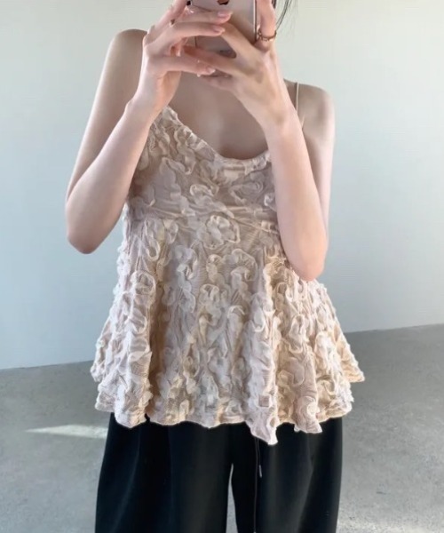 Aelina(エリナ)の「3Dフラワーキャミソール(キャミソール・レディース・ホワイト/スモークピンク・FREE)」の16枚目の写真