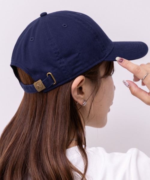 newhattan(ニューハッタン)の「【newhattan】ニューハッタン 無地 ストーン ウォッシュド ツイル ローキャップ 帽子/STONE WASHED TWILL CAP(キャップ・レディース・ブラック/ライトインディゴブルー/ダークブラック/ライトブラック/ライトベージュ/ホワイト/ダークグリーン/ダークブラウン/チャコールグレー/グレー/オリーブ/ネイビー/カーキ/オレンジ系その他・FREE)」の15枚目の写真