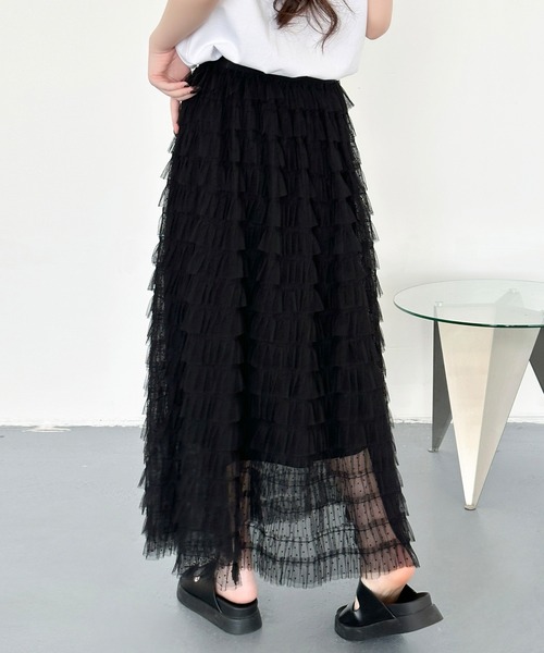 DAY CLOSET(デイ クローゼット)の「【ロング丈/旬のフロッキー加工】透け感際立つシアードット柄 ティアード チュール スカート レディース(スカート・レディース・ブラック・FREE)」の5枚目の写真