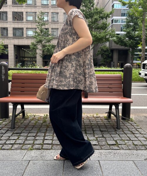 Jena espace merveilleux(ジェナ エスパスメルヴェイユ)の「冷感デニムパンツ(デニムパンツ・レディース・ブルー系その他/ネイビー・FREE)」の18枚目の写真
