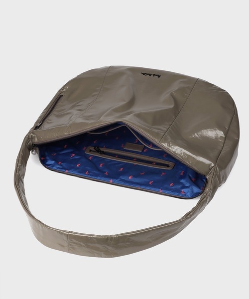 Paul Smith(ポールスミス)の「“ソフトアングル” ショルダーバッグ【463000 N290S】(ショルダーバッグ・メンズ・グレイッシュベージュ/ブルー/ブラック・FREE)」の13枚目の写真