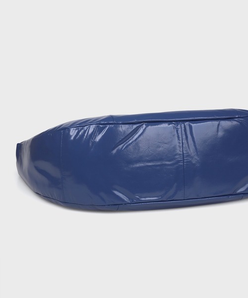 Paul Smith(ポールスミス)の「“ソフトアングル” ショルダーバッグ【463000 N290S】(ショルダーバッグ・メンズ・グレイッシュベージュ/ブルー/ブラック・FREE)」の19枚目の写真