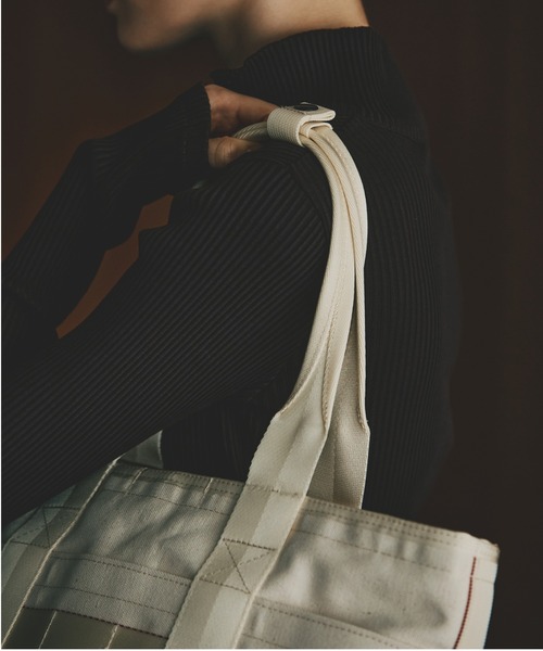 beautiful people(ビューティフルピープル)の「BR × BP CANVAS DISCRETE TOTE(トートバッグ・レディース・ナチュラル・FREE)」の6枚目の写真