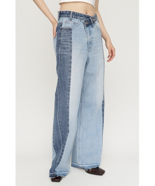 SLY(スライ)の「TONAL MIX DENIM PT トーナルミックスデニムパンツ 夏服 秋服 冬服(デニムパンツ・レディース・ブラック系その他2/ブルー系その他・0/2/1)」の1枚目の写真