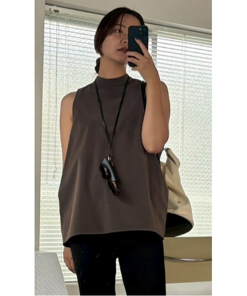 RIM.ARK（リムアーク）の「Bottle neck oversized tunic(ボトルネック オーバーサイズド チュニック)（その他トップス・レディース・ブラウン/ブラック/アイボリー・FREE）」の3枚目の写真