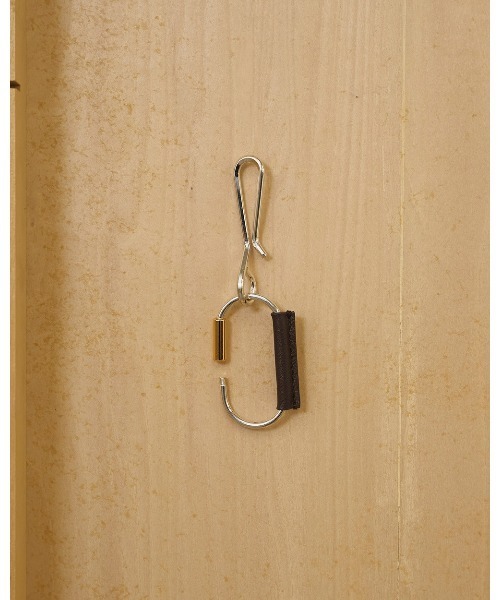 TODAYFUL(トゥデイフル)の「TODAYFUL Useful Key Charm(チャーム・レディース・ダークブラウン/ブラック・FREE)」の2枚目の写真