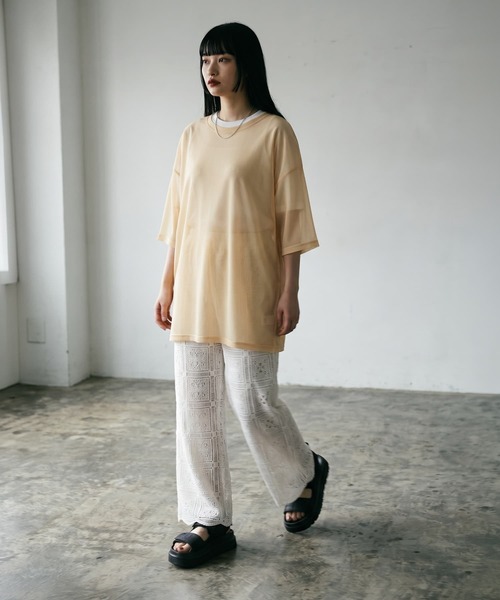 STYLE DELI(スタイルデリ)の「【BLK001】シアー半袖プルオーバー(Tシャツ/カットソー・レディース・ブラック/ブルー/イエロー・FREE)」の19枚目の写真