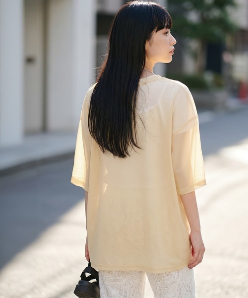 STYLE DELI(スタイルデリ)の「【BLK001】シアー半袖プルオーバー(Tシャツ/カットソー・レディース・ブラック/ブルー/イエロー・FREE)」の20枚目の写真
