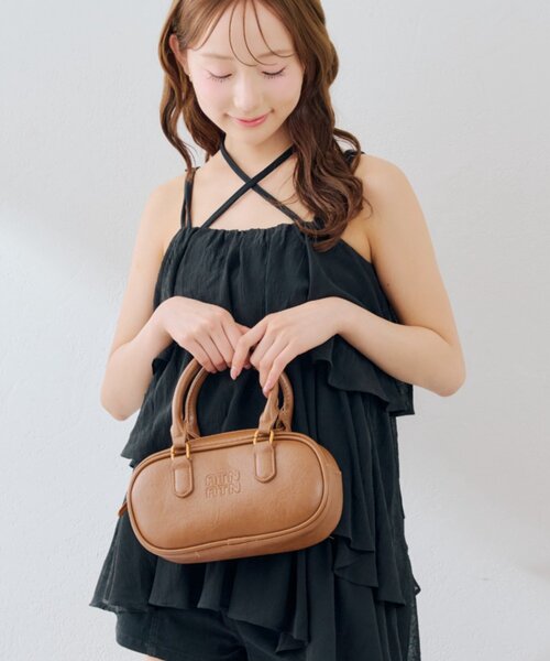 continuer de NICE CLAUP(コンティニューデナイスクラップ)の「ころんと愛らしいミニボストンバッグ(ボストンバッグ・レディース・ブラウン/ブラック/キャメル・FREE)」の11枚目の写真