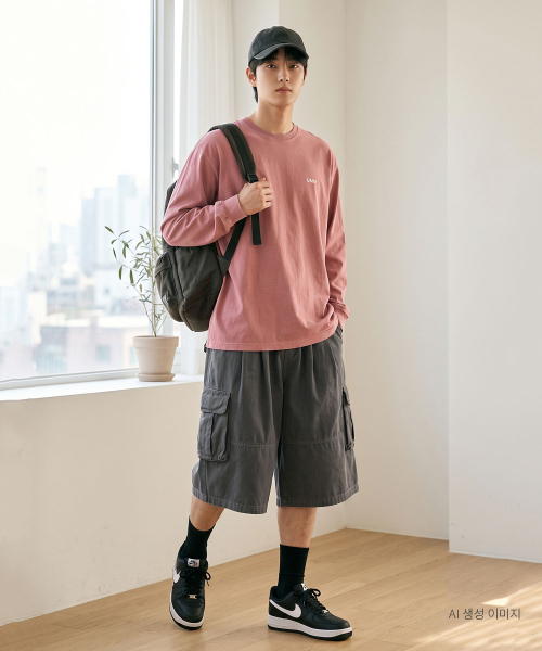 UMM(ウム)の「ピグメントウォッシングカーゴバミューダパンツ 3COLOR(その他パンツ・メンズ・グレー/チャコール/カーキ・F)」の6枚目の写真