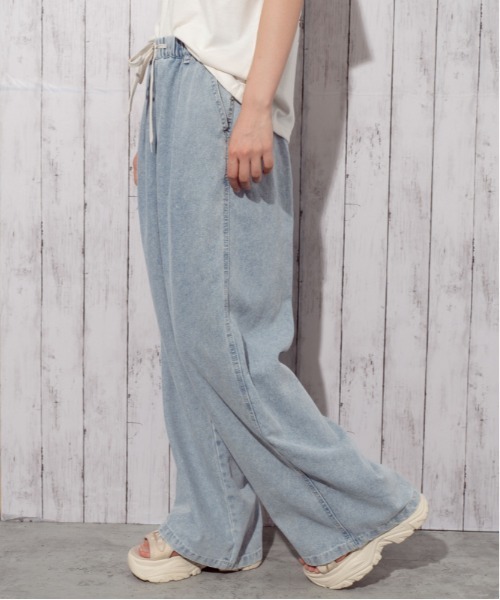 GORGE(ゴージ)の「《ウエストゴム・ドロスト仕様》イージーデニムワイドパンツ/カジュアル×ストリート/オールシーズン/全3色(その他パンツ・レディース・その他1/サックスブルー/チャコール・F)」の6枚目の写真