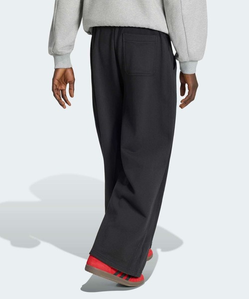 adidas(アディダス)の「プレミアム エッセンシャルズ オープンワイド ヘム パンツ / アディダスオリジナルス adidas Originals(その他パンツ・メンズ・ブラック・MEDIUM/SMALL/X-SMALL/XX-LARGE/3XL/LARGE/X-LARGE)」の2枚目の写真