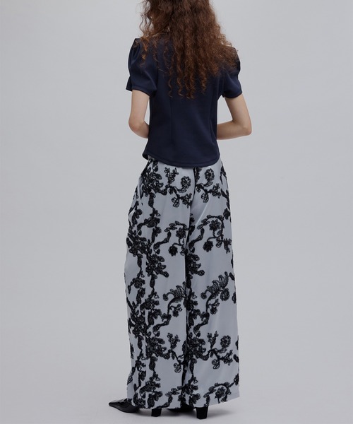 Ameri（アメリ）の「DEFORMATION SHOULDER CUT TOP（Tシャツ/カットソー・レディース・アイボリー/ライトブルー/ネイビー・FREE）」の13枚目の写真